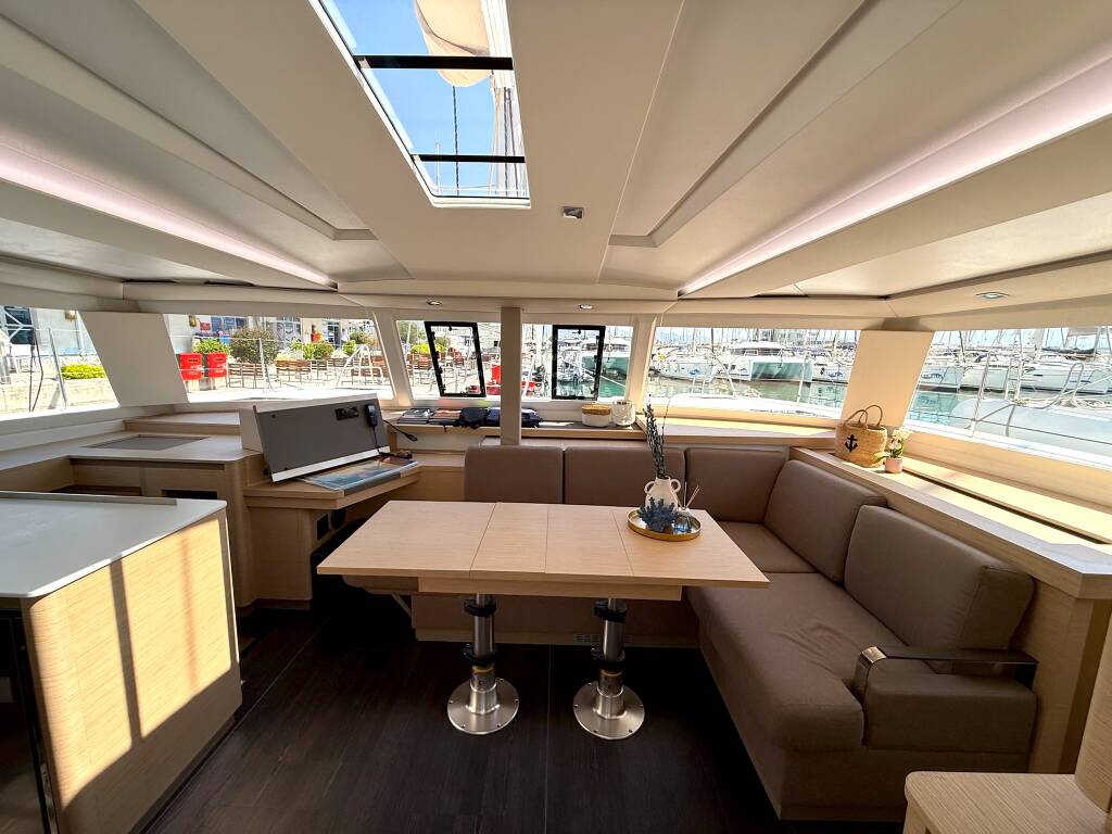 Fountaine Pajot Astrea 42 Ocean Allure