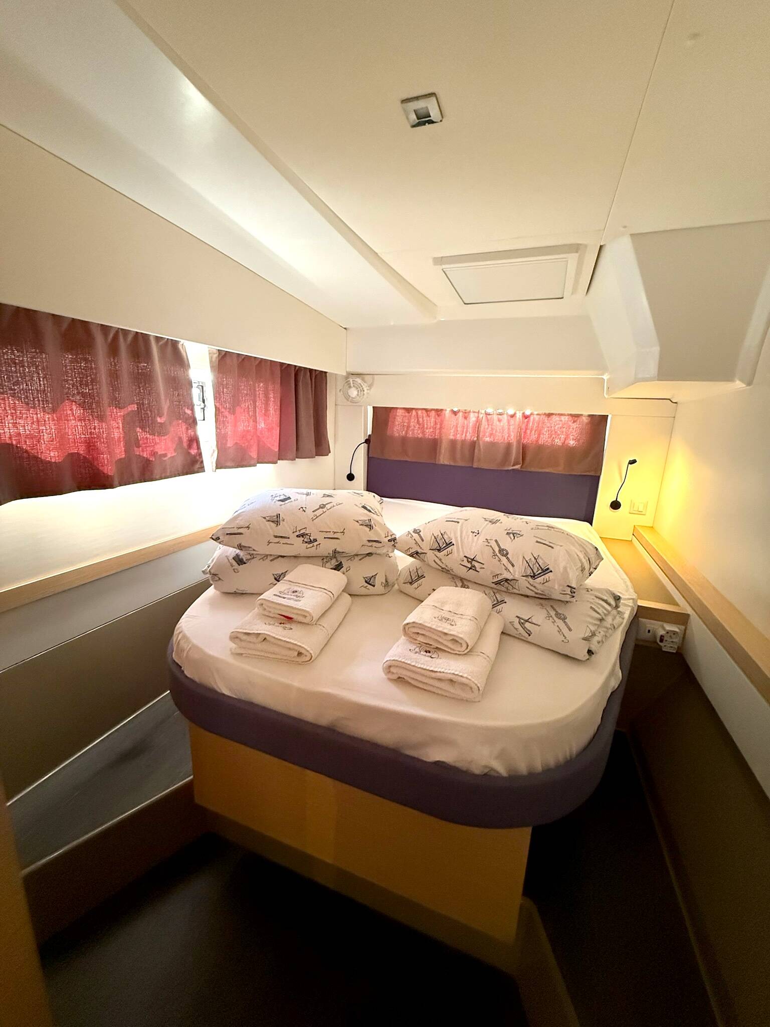 Fountaine Pajot Astrea 42 Ocean Allure