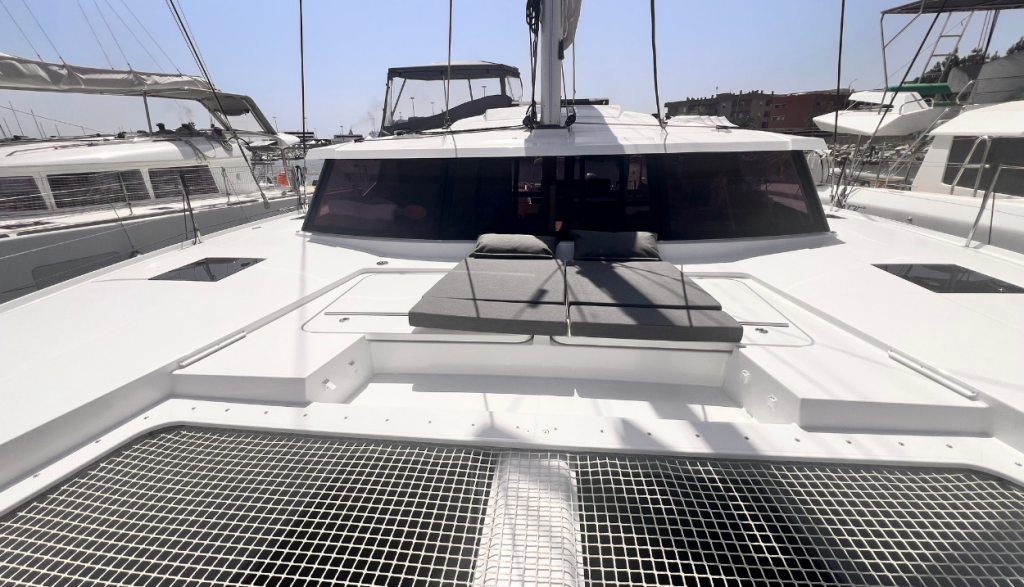 Fountaine Pajot Astrea 42 Bollinger