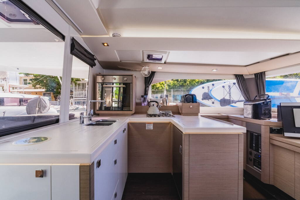 Fountaine Pajot Astrea 42 Pegasus