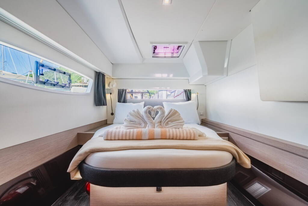 Fountaine Pajot Astrea 42 Pegasus