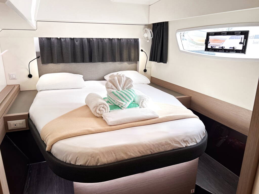 Fountaine Pajot Astrea 42 Brown Eyed Girl