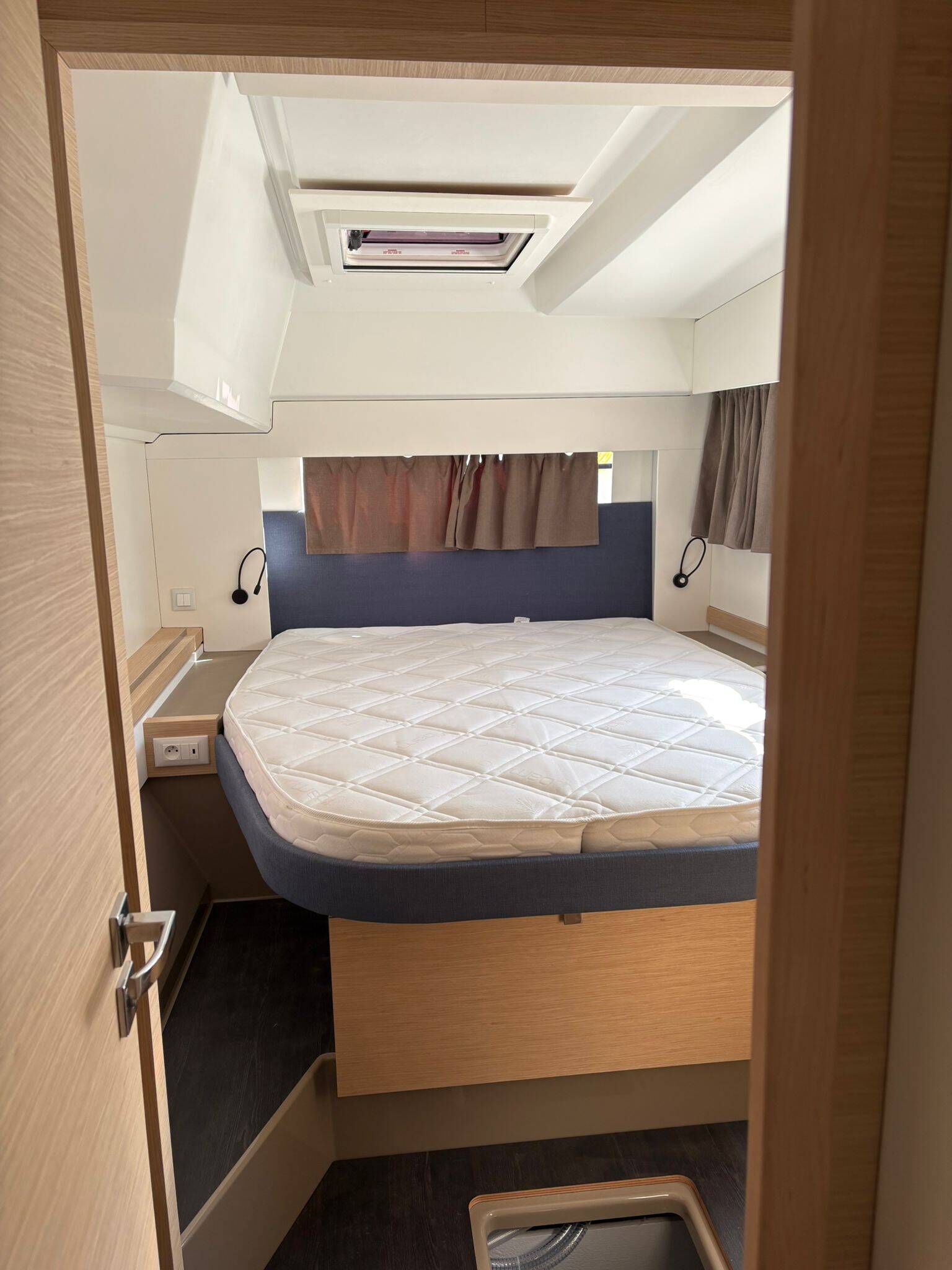 Fountaine Pajot Astrea 42 