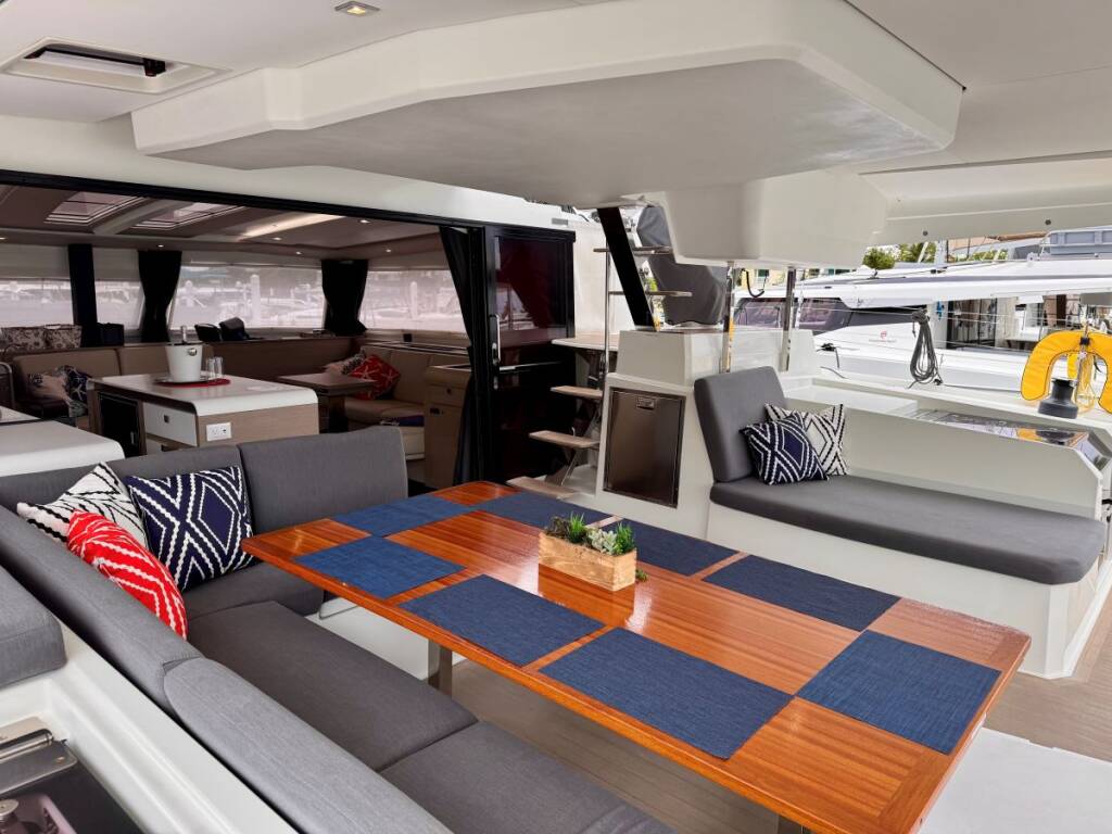 Fountaine Pajot Aura 51 Carrie Lee