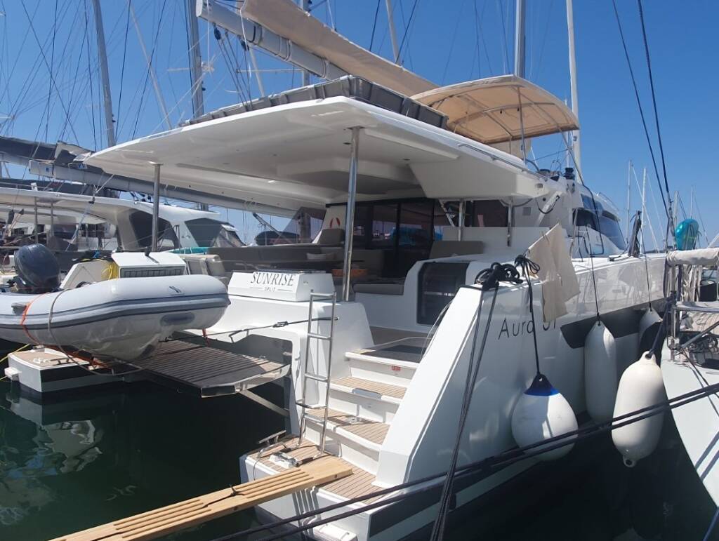 Catamaran Fountaine Pajot Aura 51 Sunrise
