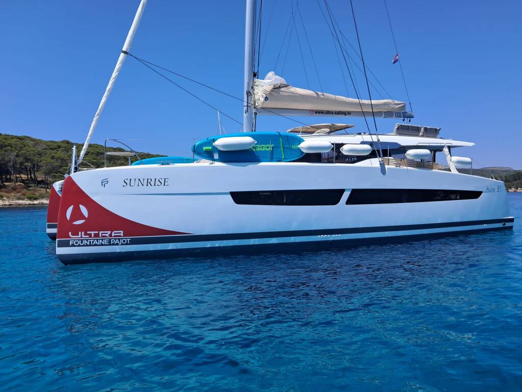 Catamaran Fountaine Pajot Aura 51 Sunrise