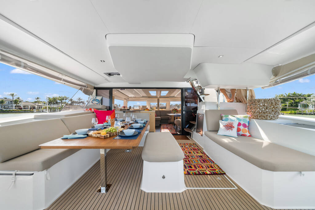 Fountaine Pajot Aura 51 Halcyon