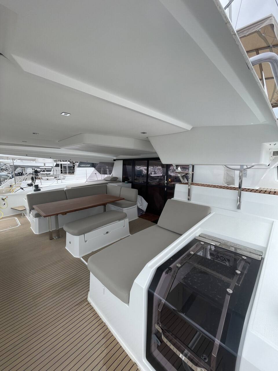 Katamaran Fountaine Pajot Aura 51 Panthours