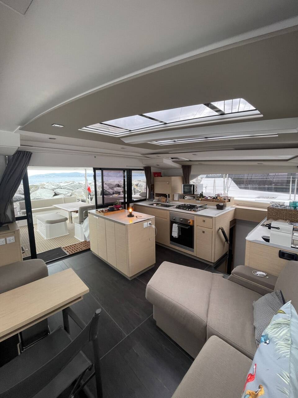 Katamaran Fountaine Pajot Aura 51 Panthours