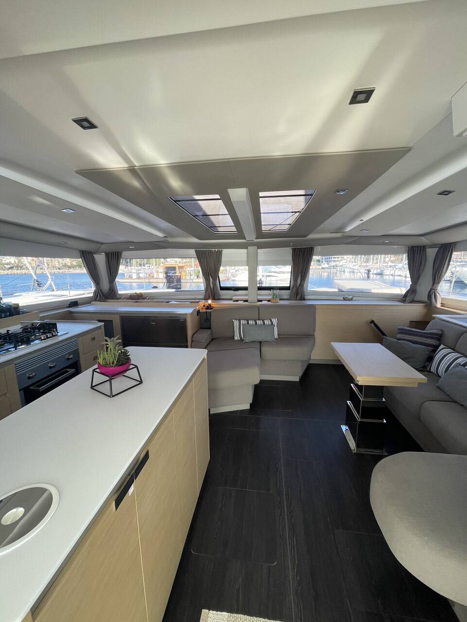 Katamaran Fountaine Pajot Aura 51 Panthours