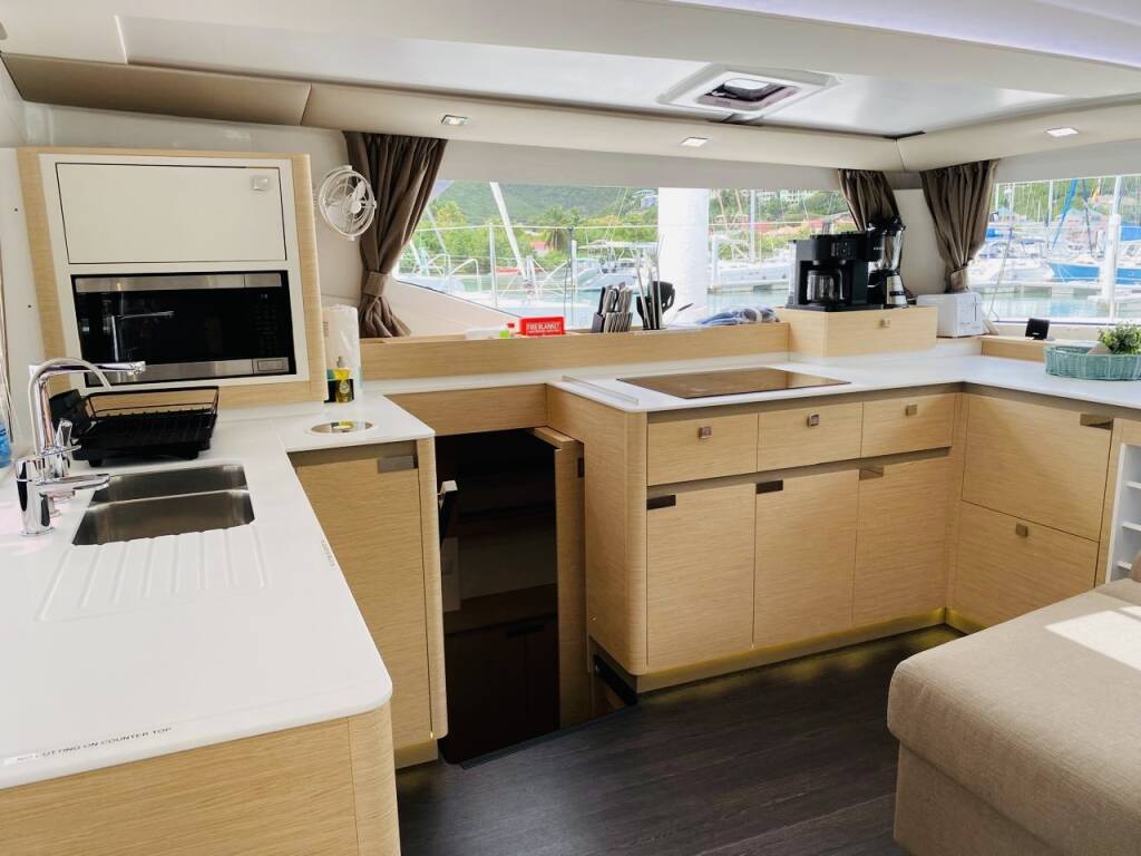 Fountaine Pajot Elba 45 Aboat Time