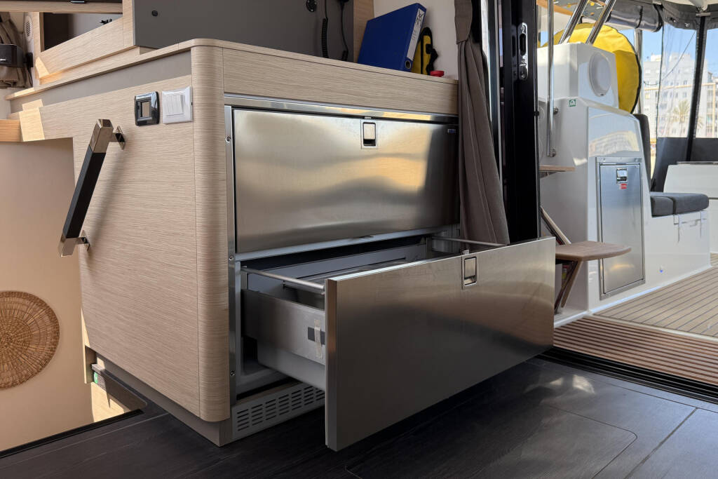 Fountaine Pajot Elba 45 Yara