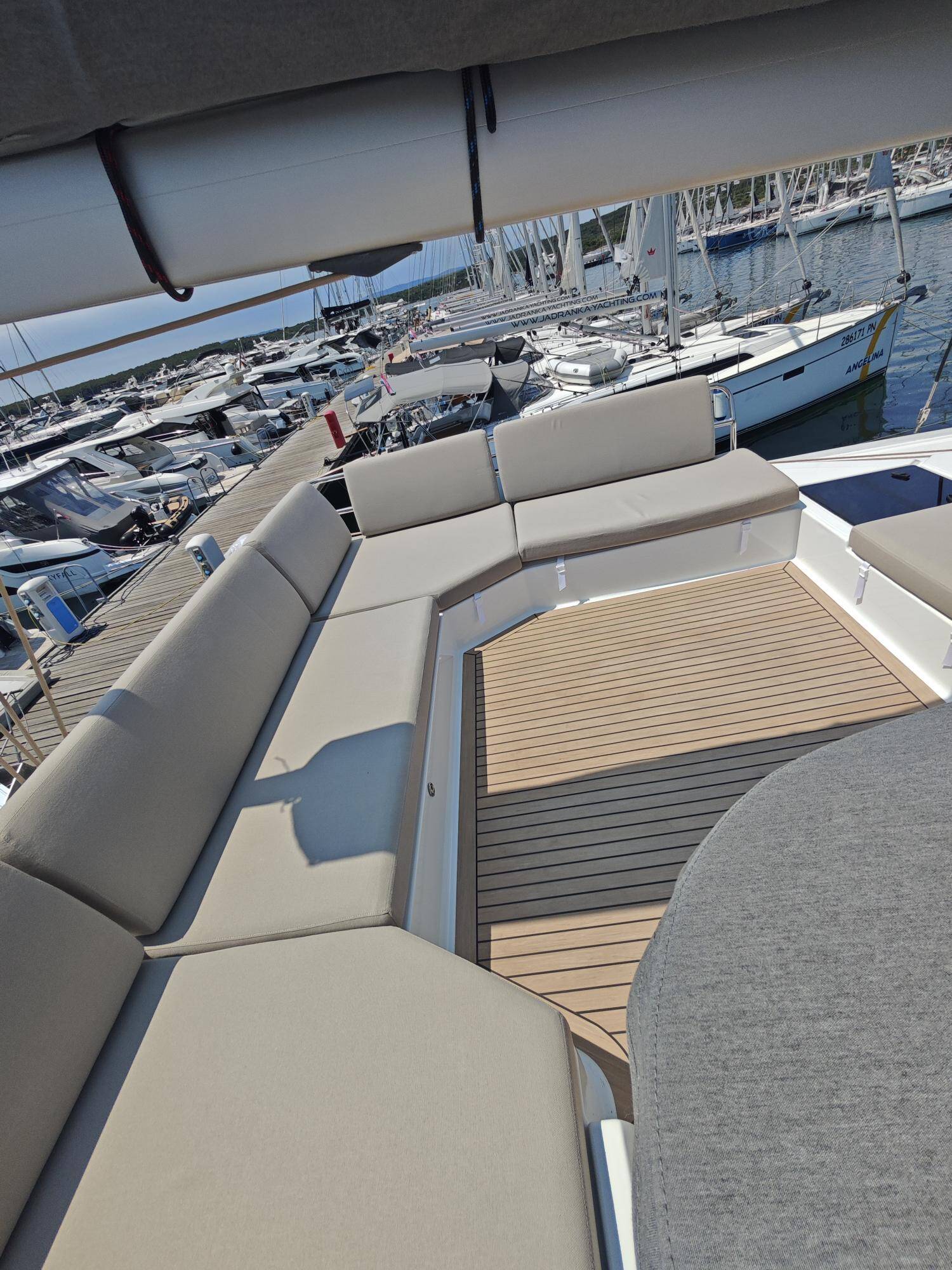 Fountaine Pajot Elba 45 Caramita
