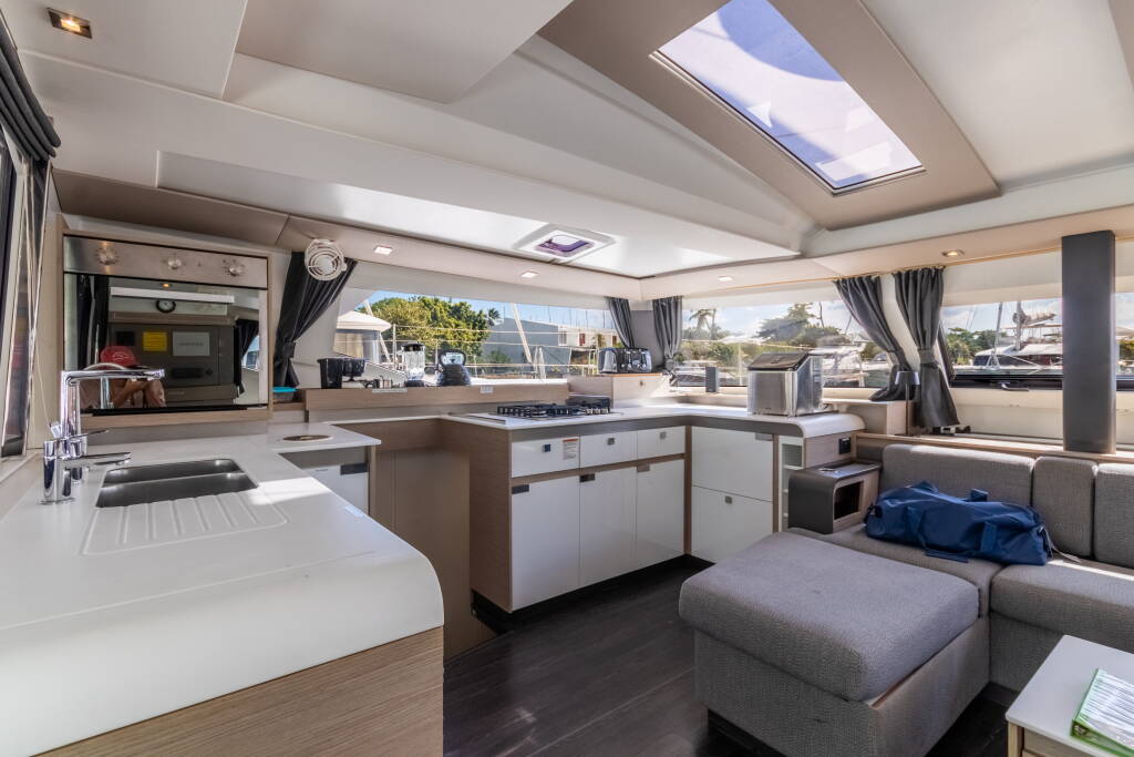 Fountaine Pajot Elba 45 Gelos