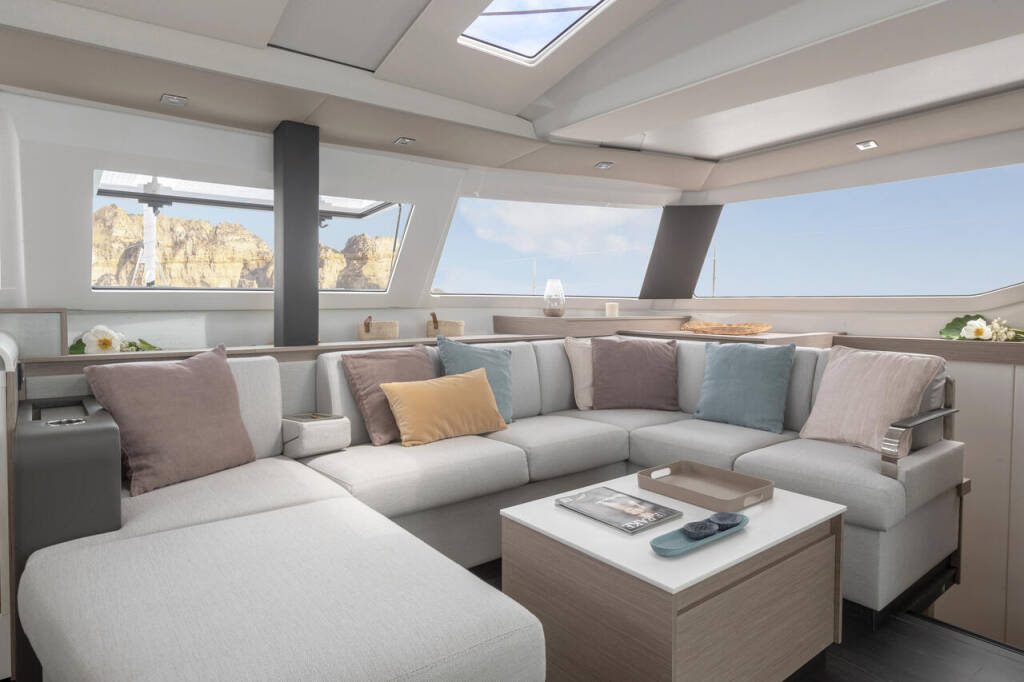 Katamaran Fountaine Pajot Elba 45 Be Hang Loose