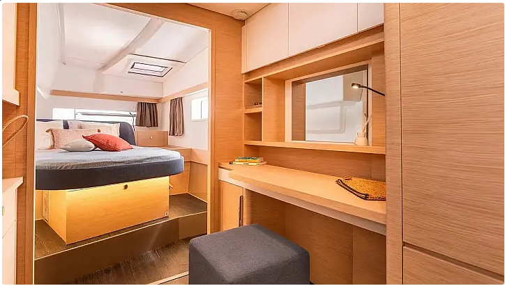 Fountaine Pajot FP 41 Quatuor 4 Montague