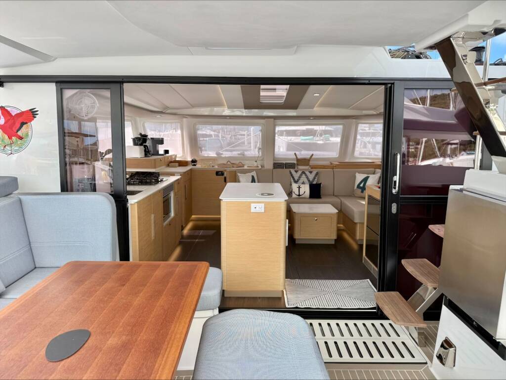 Fountaine Pajot FP 44 Maestro Scarlet Ibis II