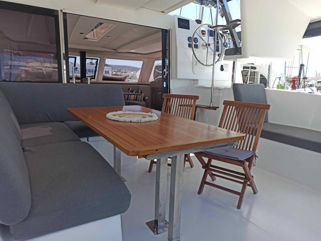 Fountaine Pajot Isla 40 Almiriki