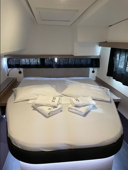 Fountaine Pajot Isla 40 Kebitree