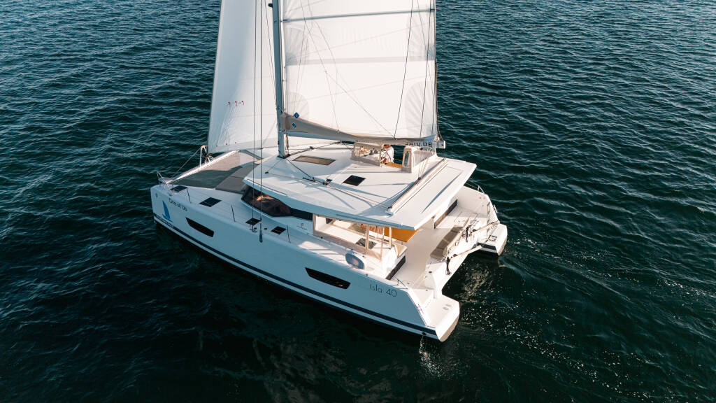 Fountaine Pajot Isla 40 One of Us