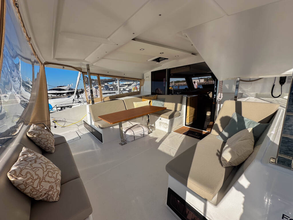 Fountaine Pajot Isla 40 One of Us