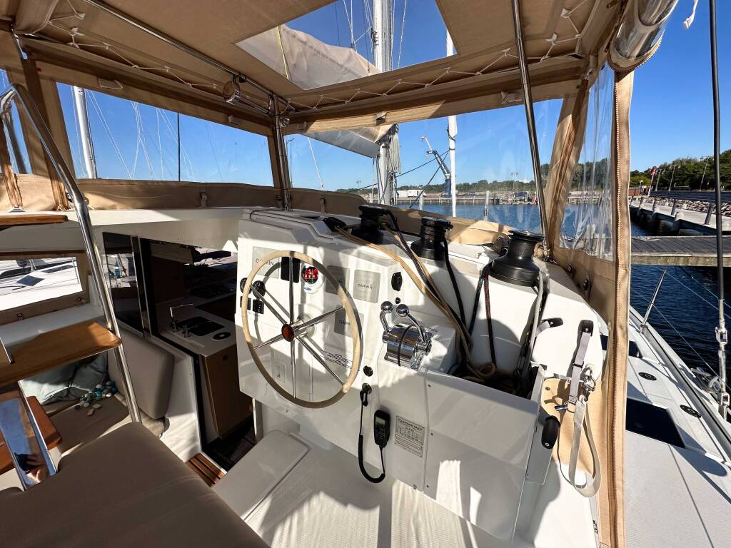 Fountaine Pajot Isla 40 One of Us