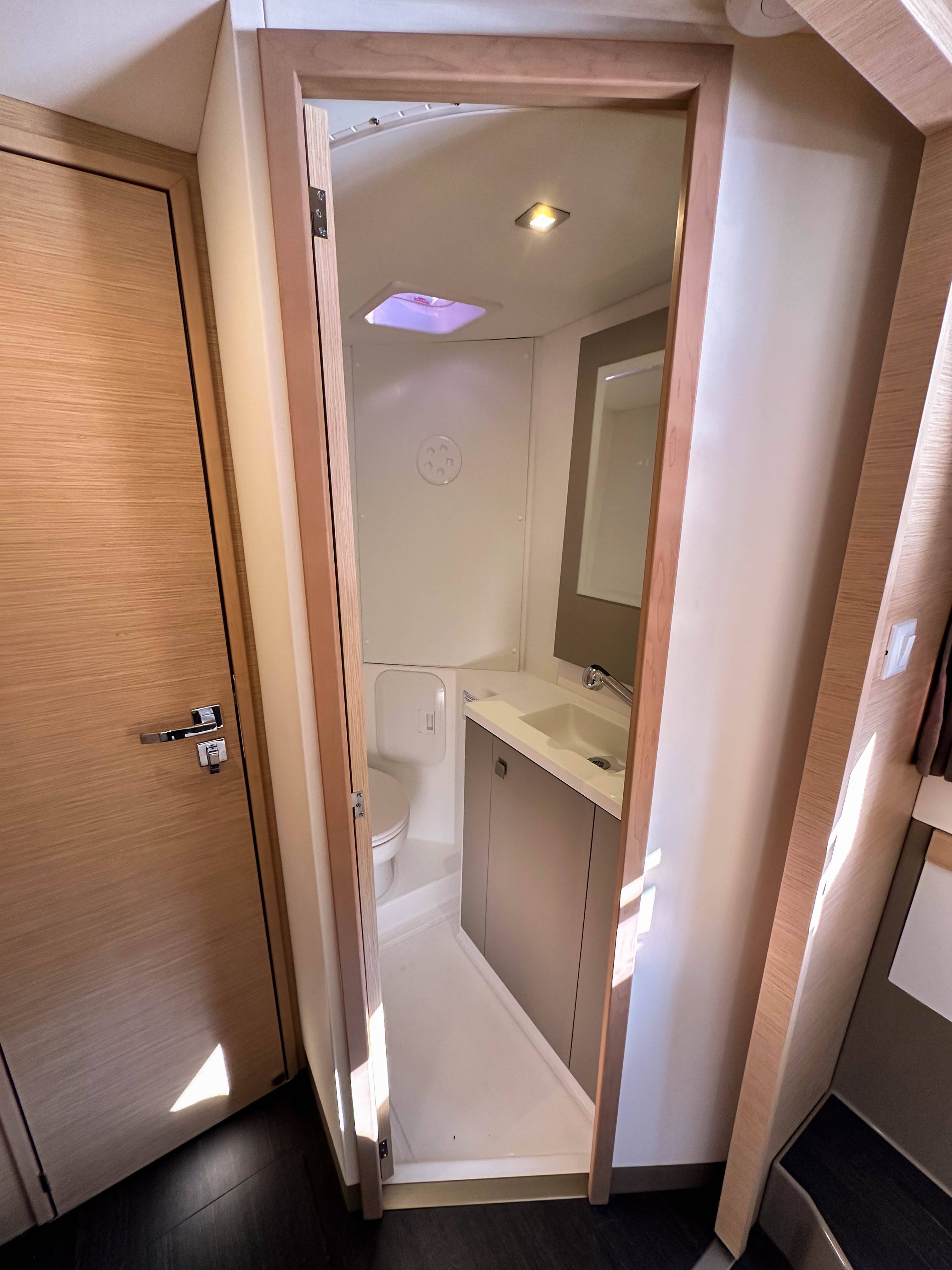 Fountaine Pajot Isla 40 One of Us