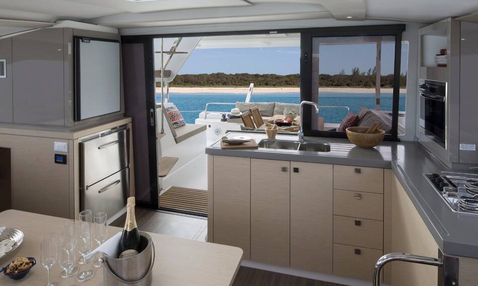 Katamaran Fountaine Pajot Lucia 40 MUSCADE 