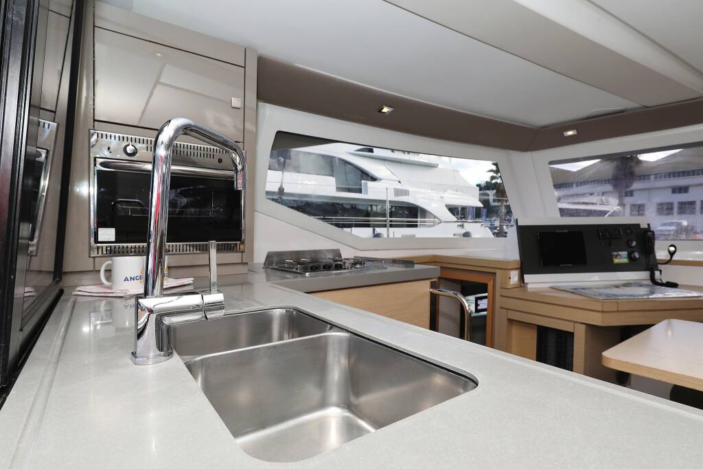 Katamaran Fountaine Pajot Lucia 40 Why Not