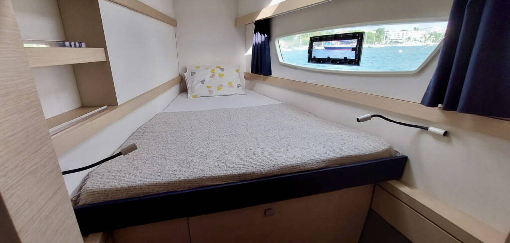 Katamaran Fountaine Pajot Lucia 40 Aqua Panda
