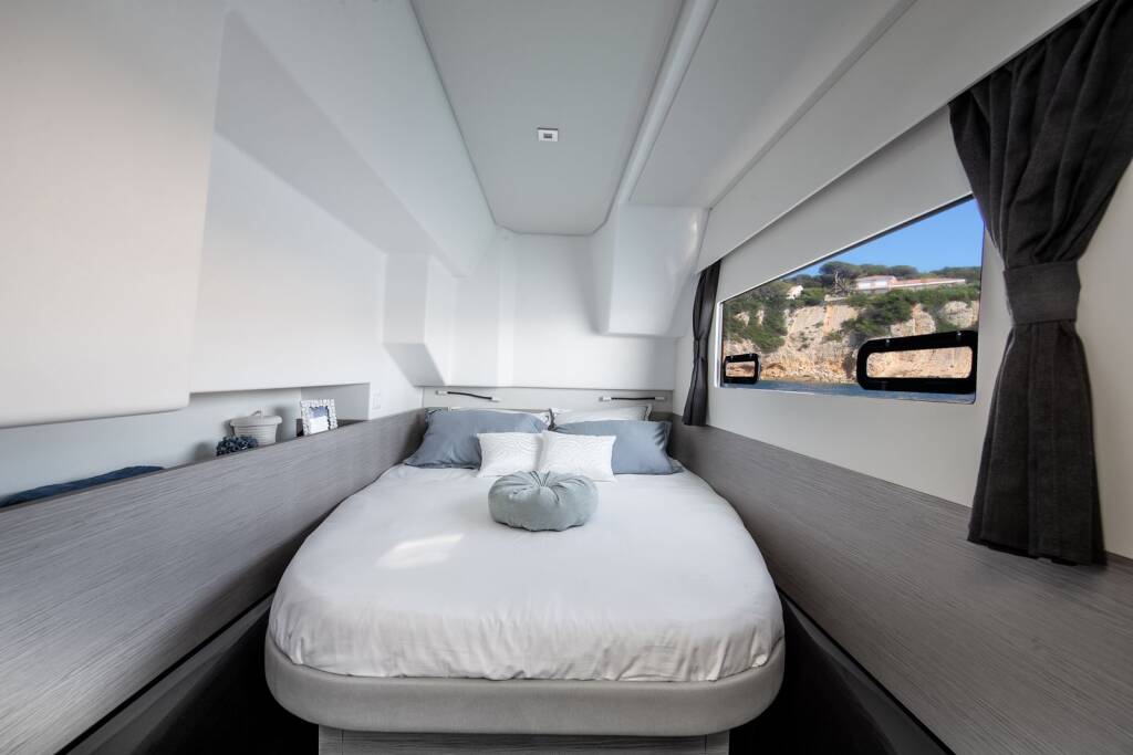 Power catamaran Fountaine Pajot MY4.S - Maestro Seas The Day