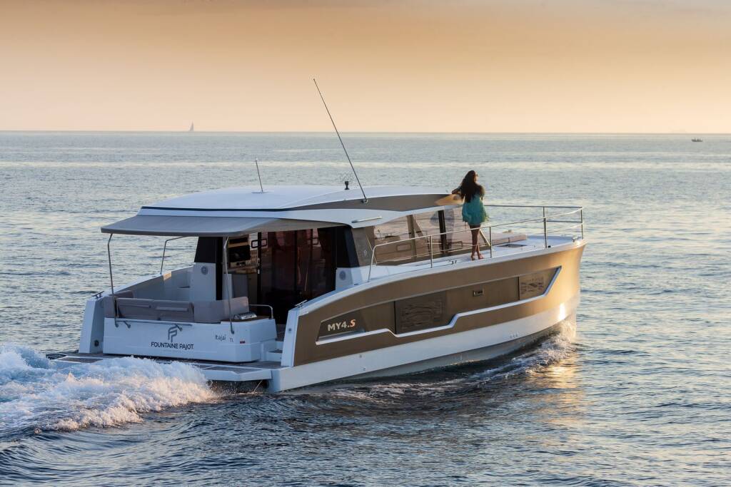 Power catamaran Fountaine Pajot MY4.S - Maestro Seas The Day