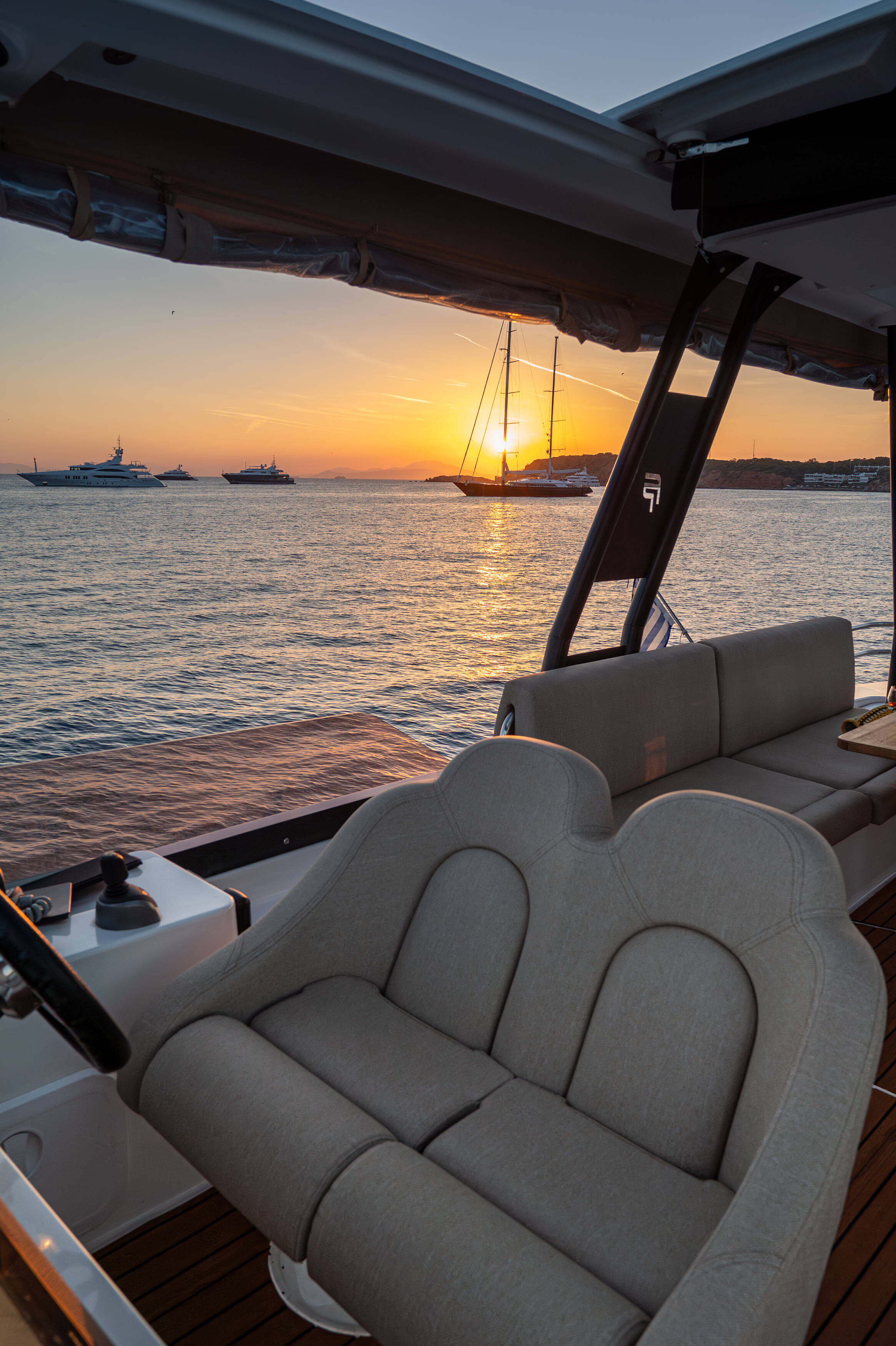 Fountaine Pajot MY6 Emy 6