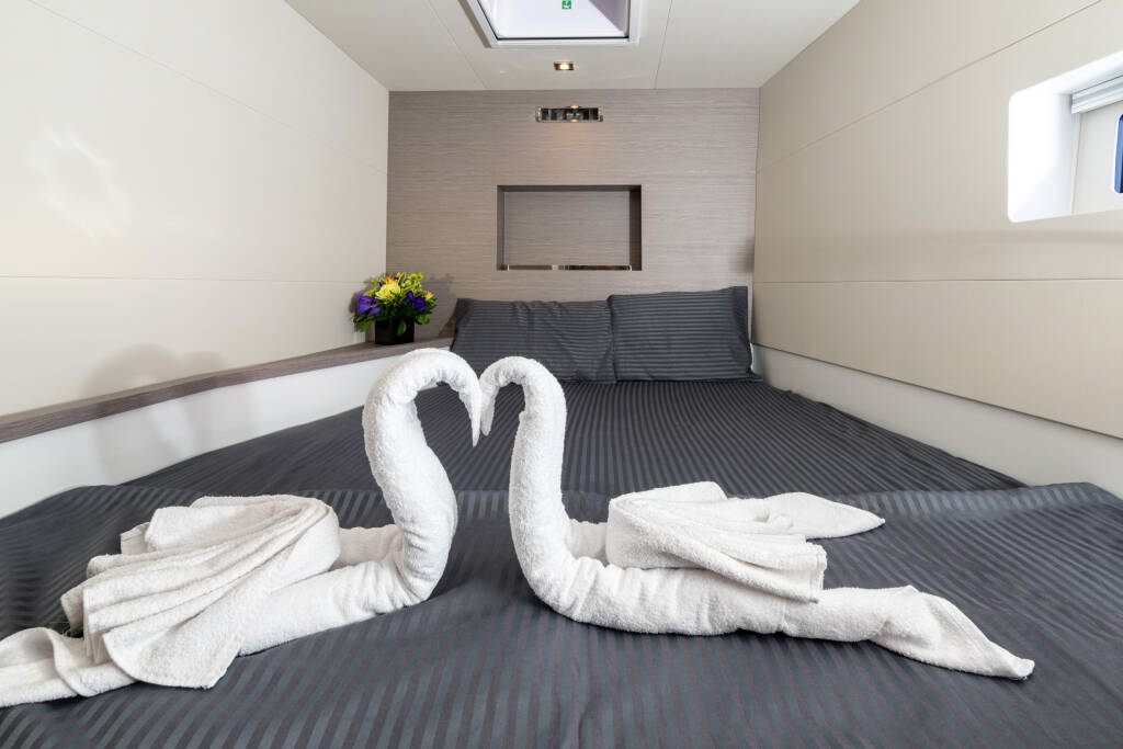 Fountaine Pajot MY6 Emy 6