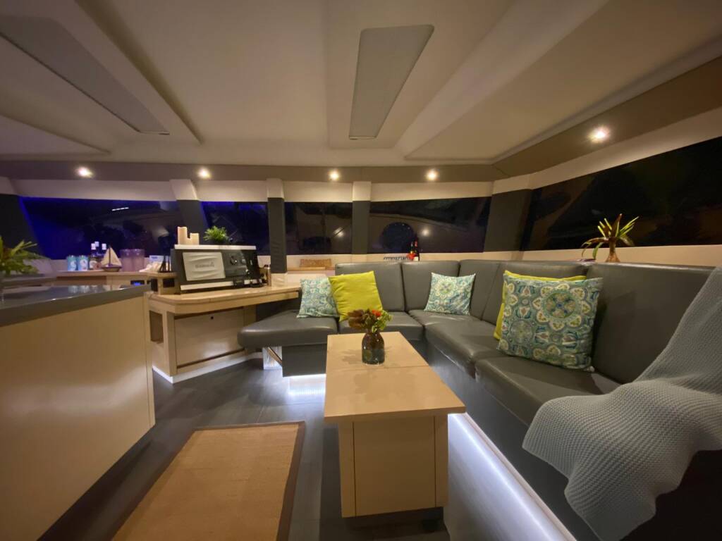 Catamaran Fountaine Pajot Saba 50 Quintet Nowhere