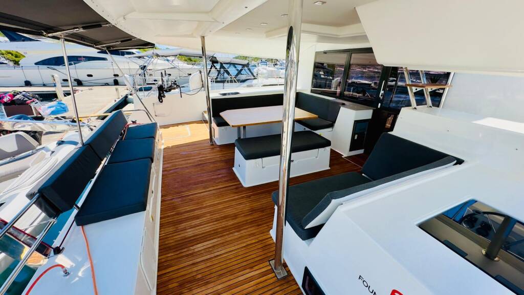 Fountaine Pajot Saba 50 Franco Nero