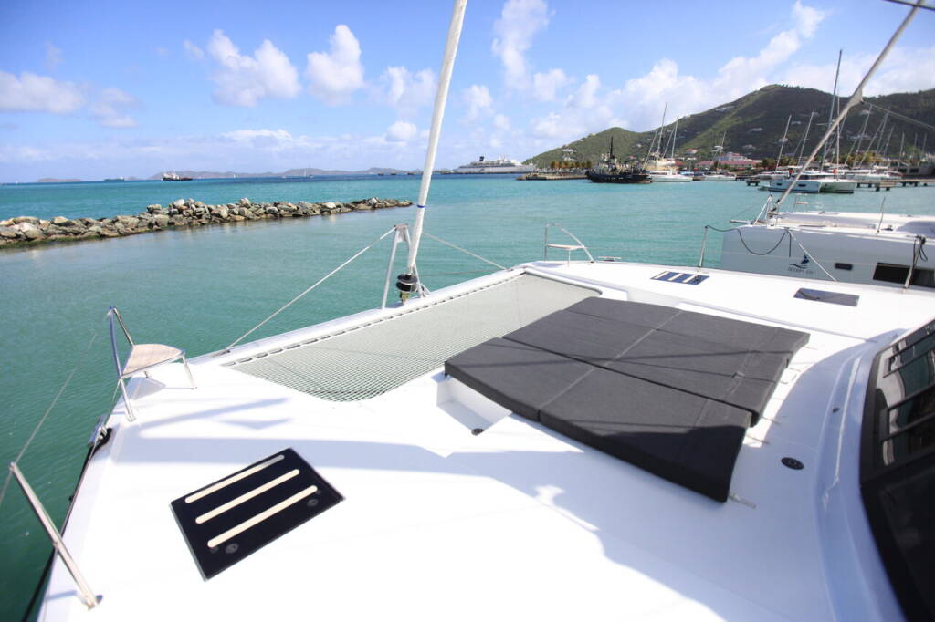 Katamaran Fountaine Pajot Saona 47 Quintet Three Sheets