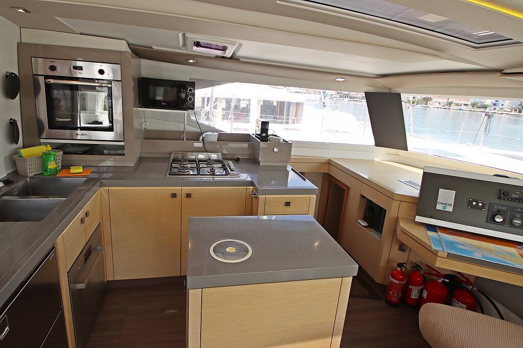 Fountaine Pajot Saona 47 Quintet Felicia