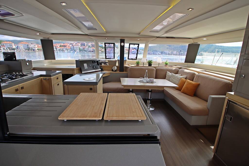 Fountaine Pajot Saona 47 Quintet Felicia