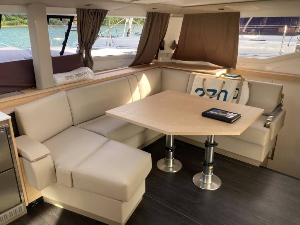 Fountaine Pajot Tanna 47 Maestro Aquaphoria