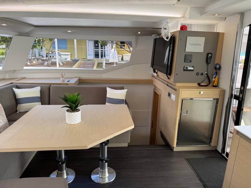 Fountaine Pajot Tanna 47 Maestro Playful