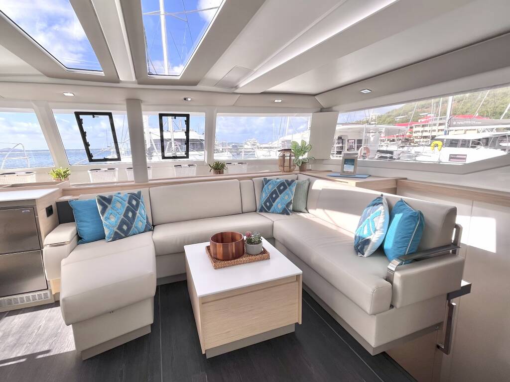Fountaine Pajot Tanna 47 Blue Vibes