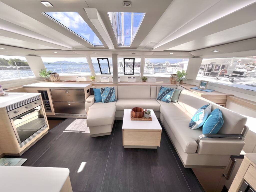 Fountaine Pajot Tanna 47 Blue Vibes