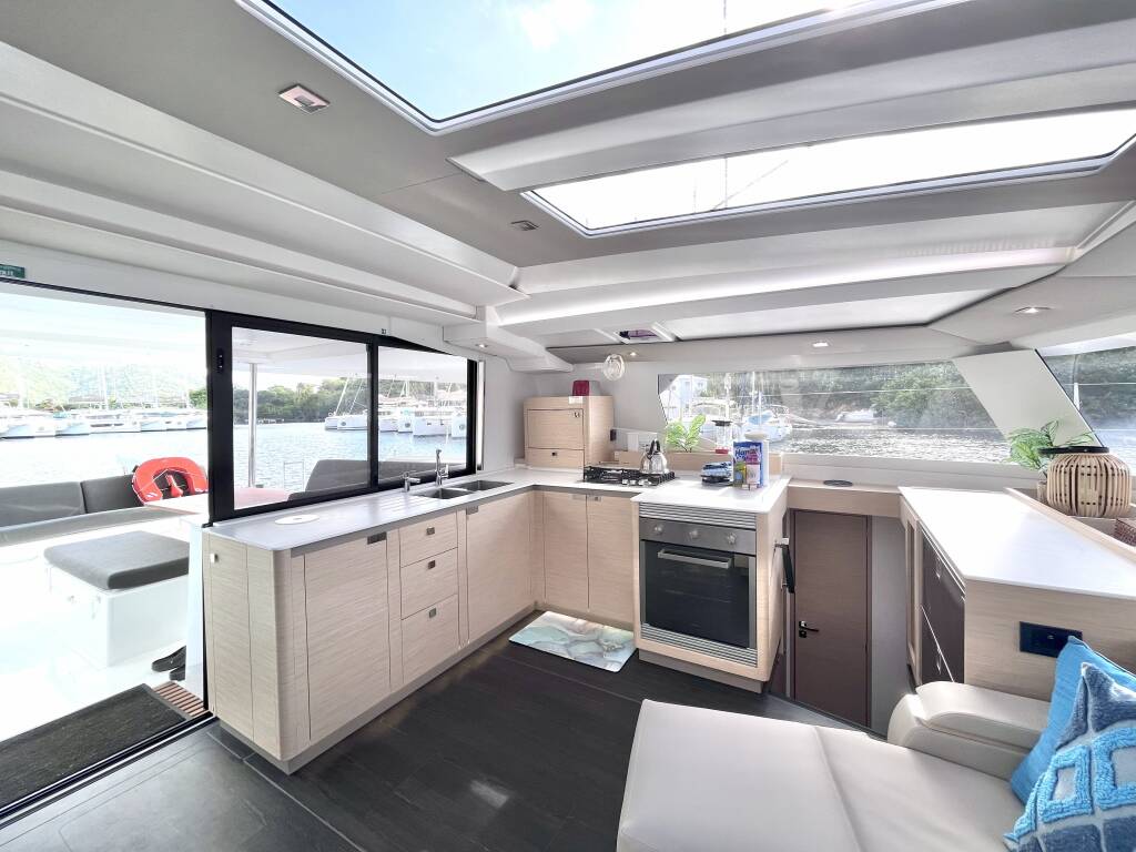 Fountaine Pajot Tanna 47 Blue Vibes