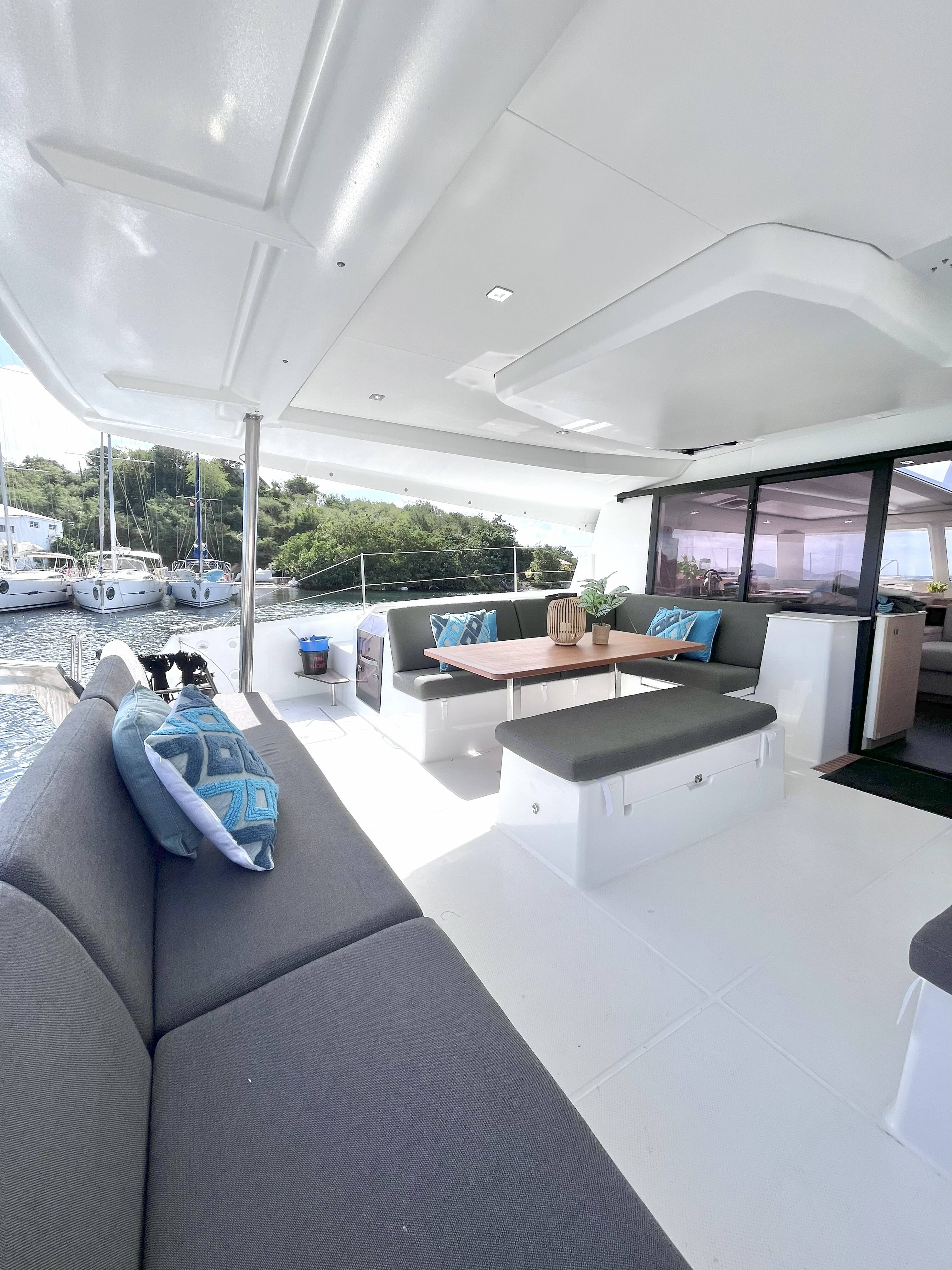 Fountaine Pajot Tanna 47 Blue Vibes