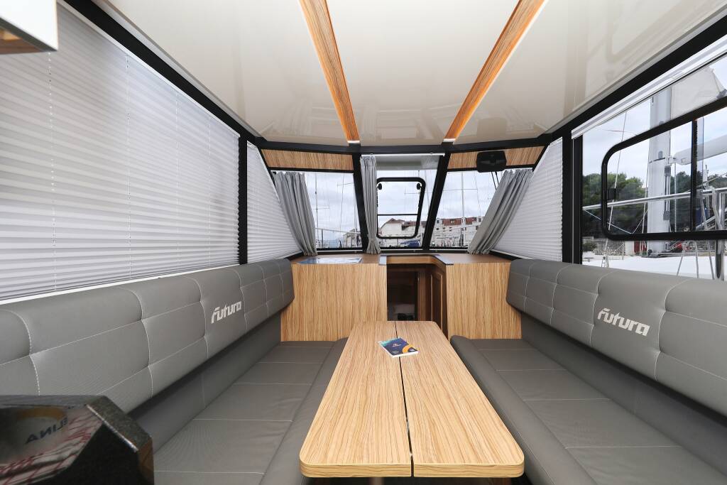 Motoryacht Futura 40 Grand Horizon 