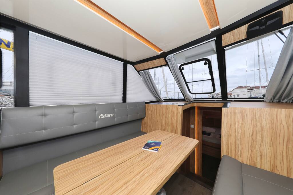 Motoryacht Futura 40 Grand Horizon 