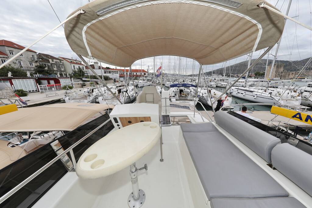 Motoryacht Futura 40 Grand Horizon 