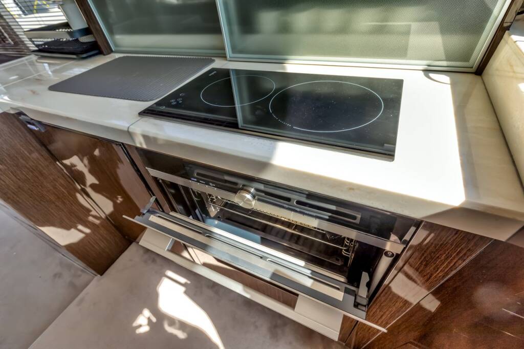 Galeon 420 Amber Blue