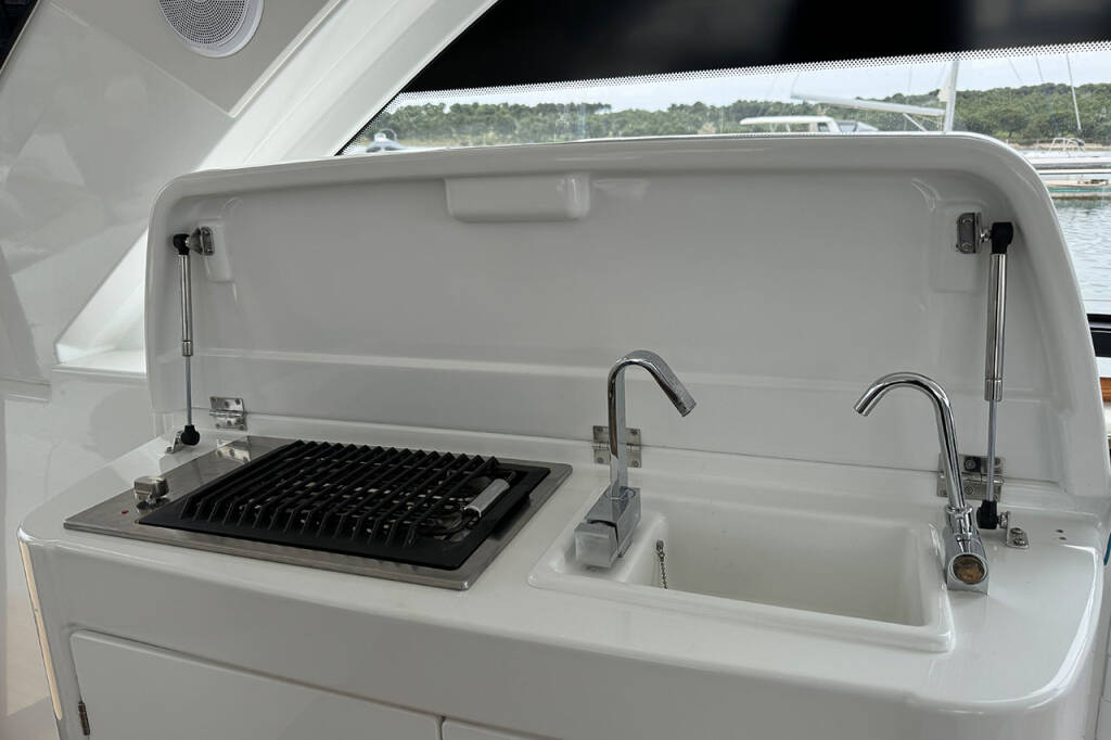 Gran Turismo 45 Holly Four